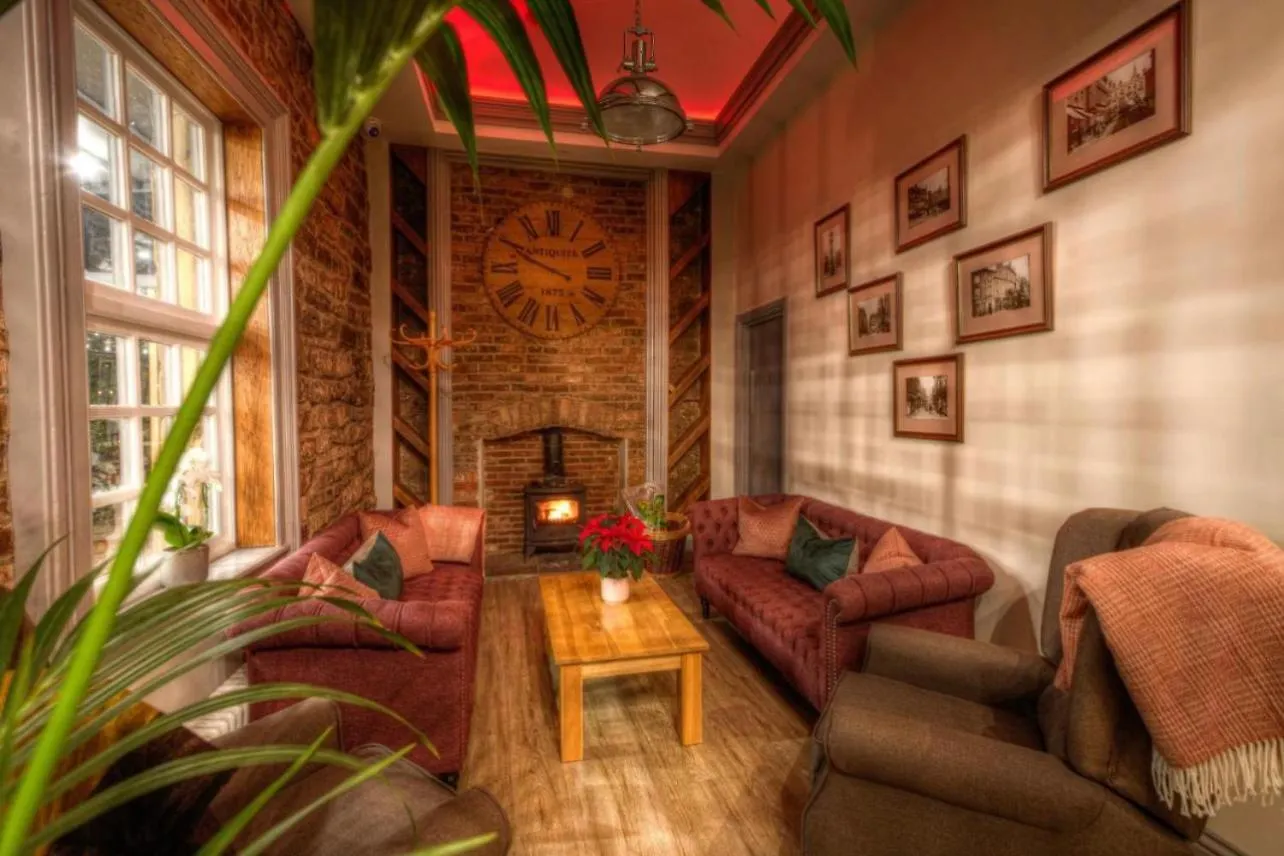 The George Wright Boutique Hotel, Bar & Restaurant Rotherham 4*,