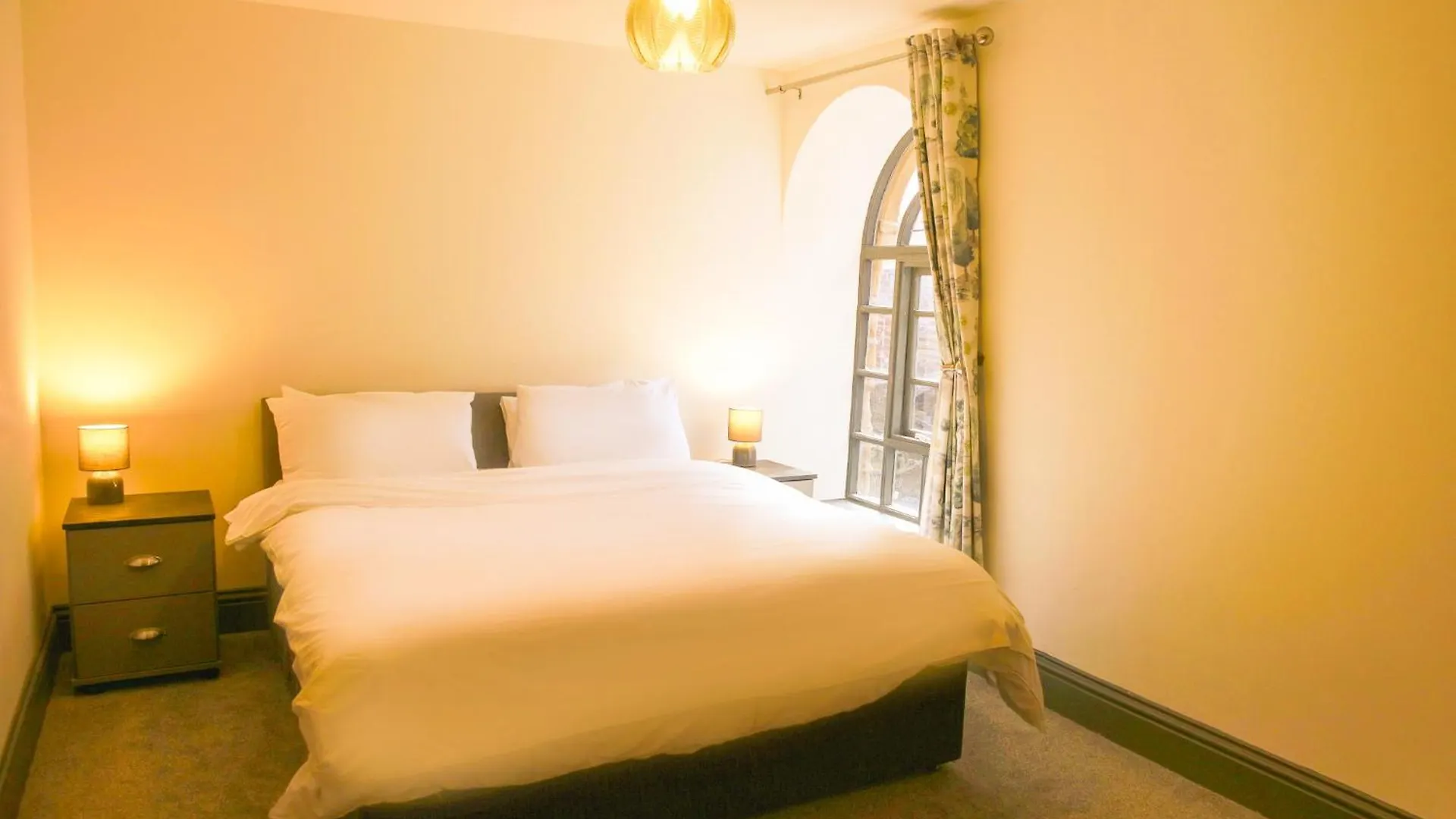 The George Wright Boutique Hotel, Bar & Restaurant Rotherham Hotel