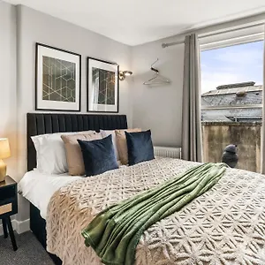 Boutique In Baths Location United Kingdom